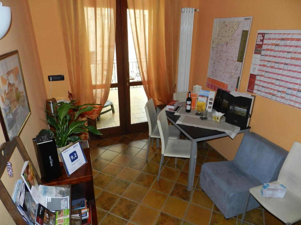 L'Angolo Di Rosina Novello Exteriör bild