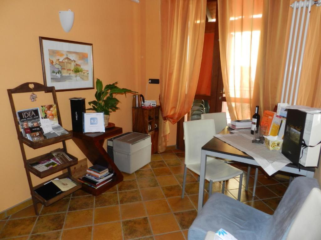 L'Angolo Di Rosina Novello Exteriör bild